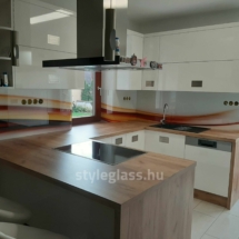styleglass-konyha-hatfalak-scaled_vizjeles